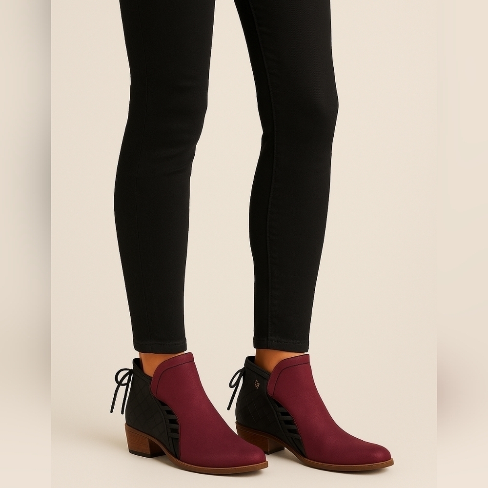 Veracruz Fox Hill Lace Booties Black and Bordeaux NWT